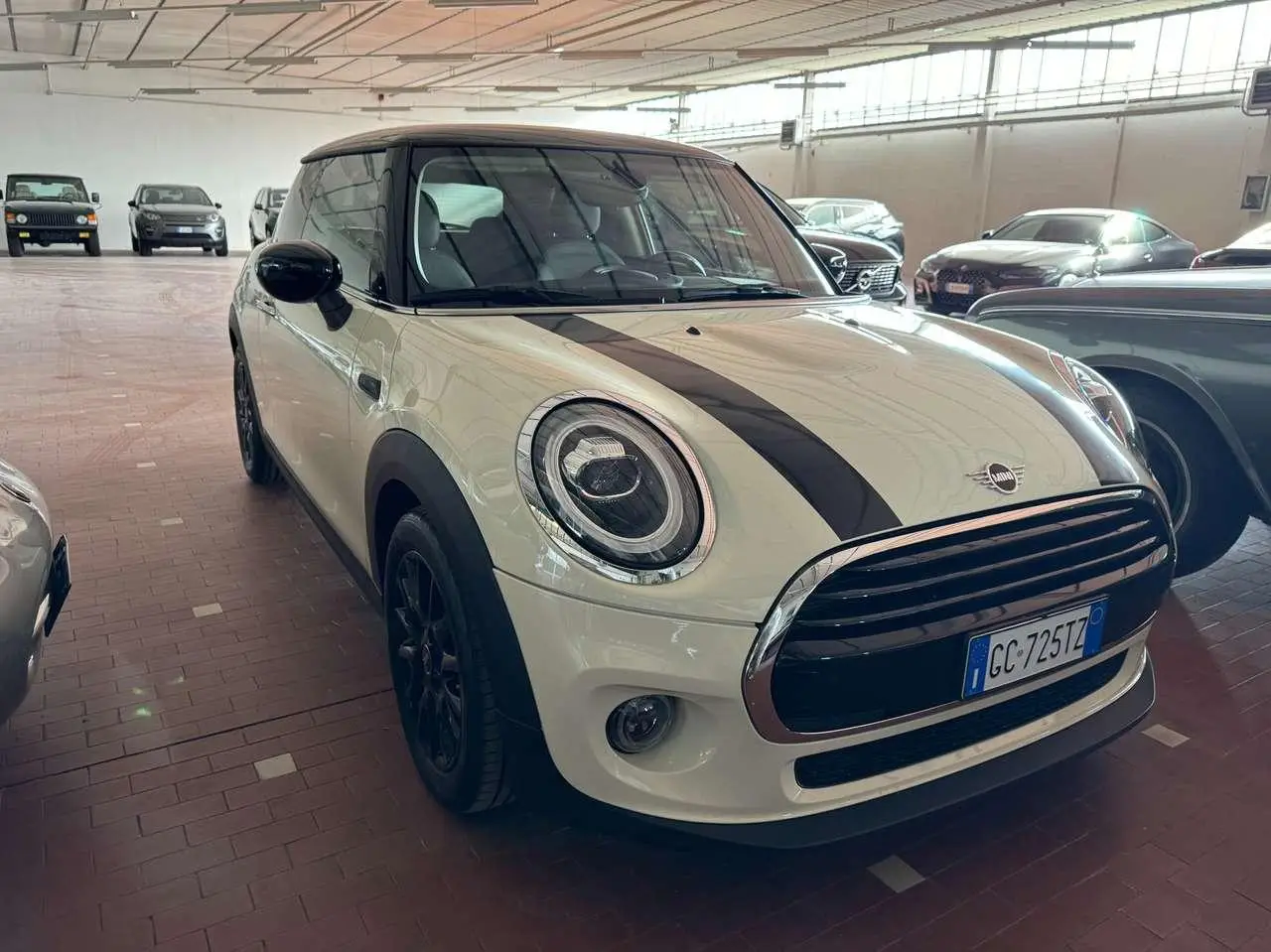 Photo 1 : Mini Cooper 2020 Petrol