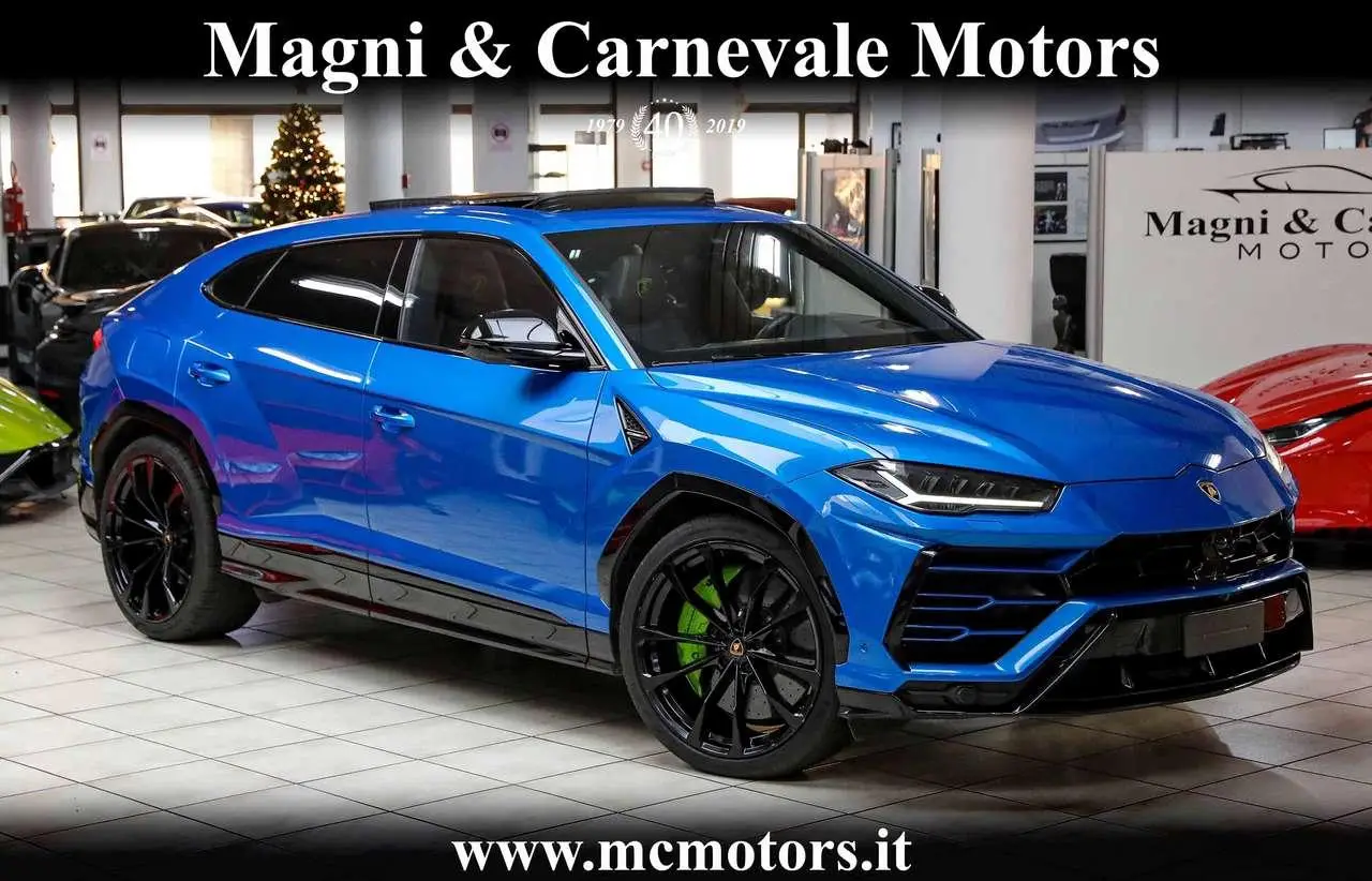 Photo 1 : Lamborghini Urus 2021 Petrol