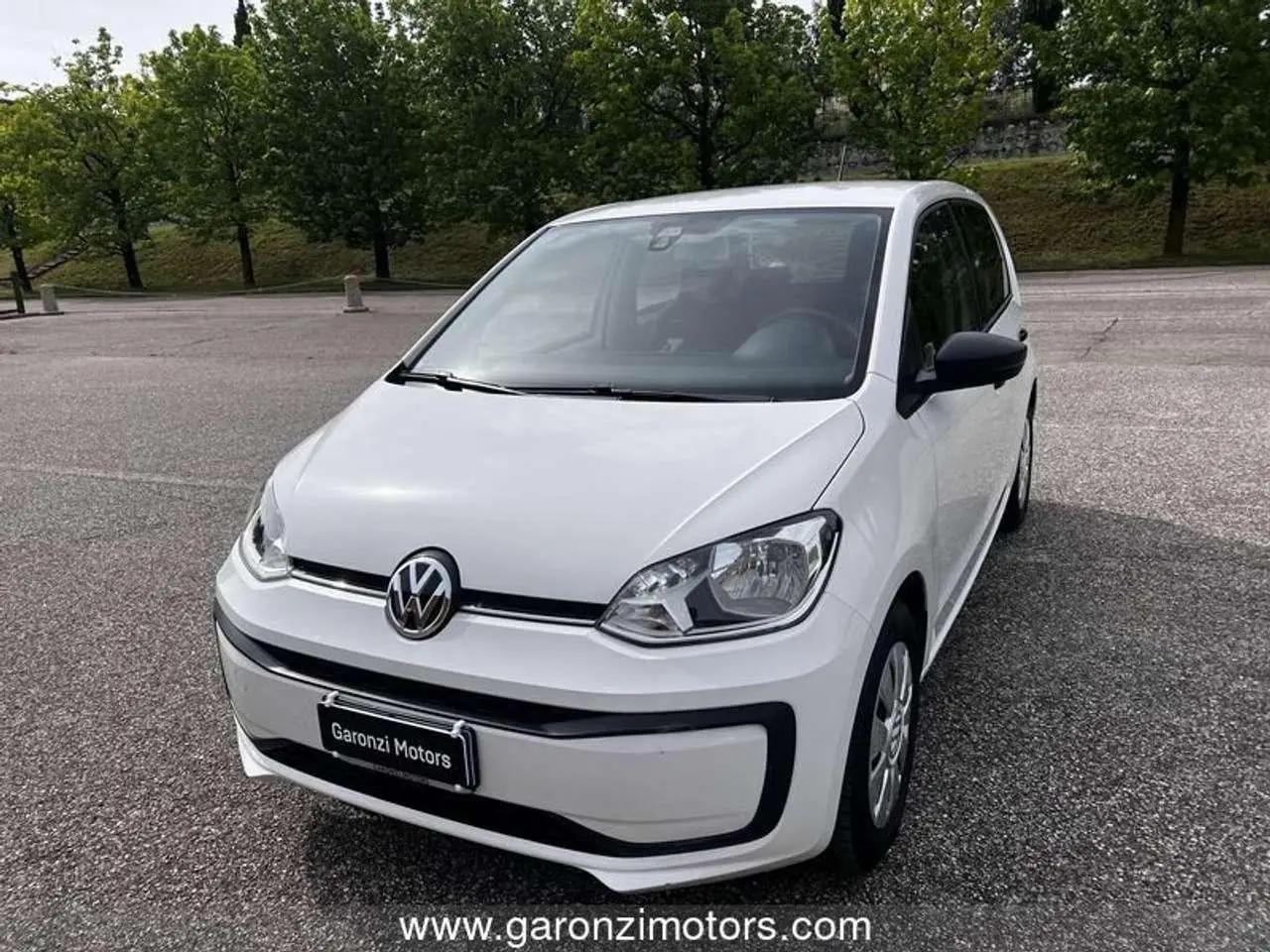 Photo 1 : Volkswagen Up! 2018 Petrol