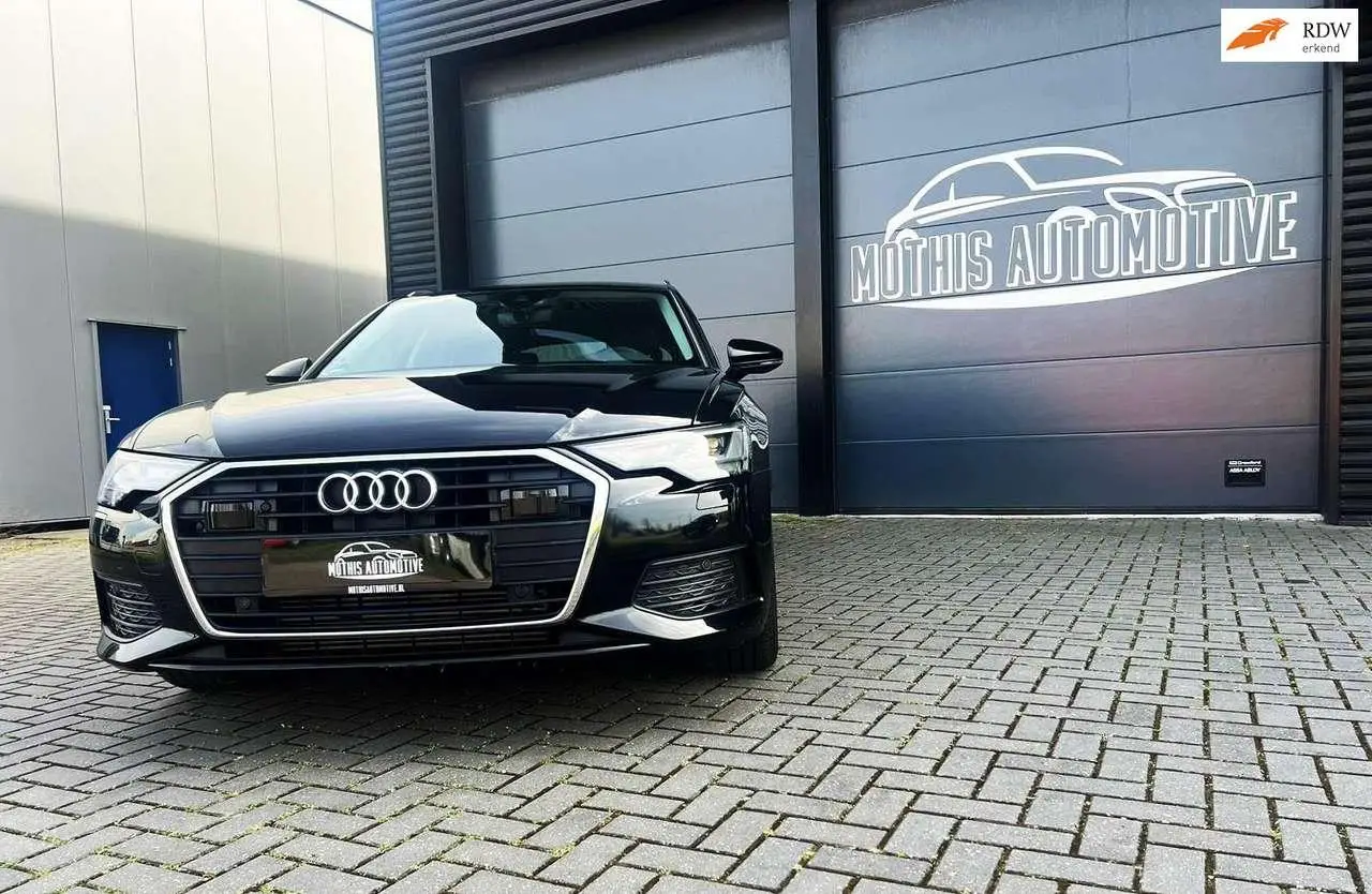 Photo 1 : Audi A6 2019 Petrol