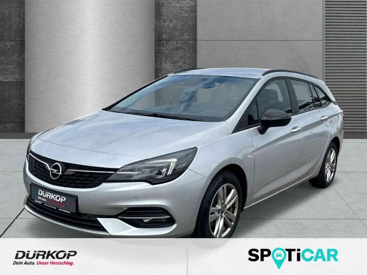 Photo 1 : Opel Astra 2021 Petrol