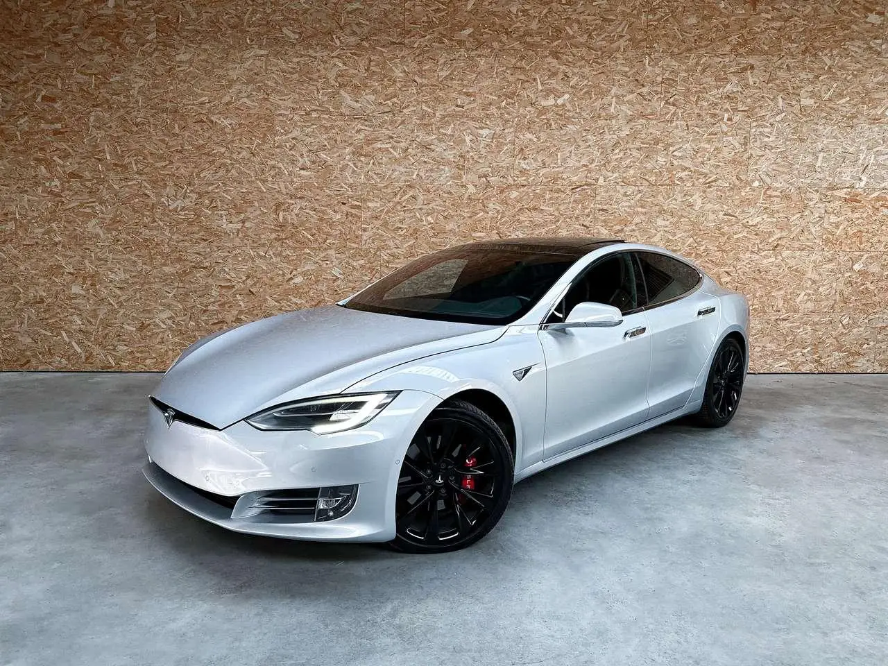 Photo 1 : Tesla Model S 2018 Électrique