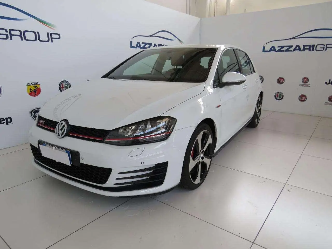 Photo 1 : Volkswagen Golf 2016 Petrol