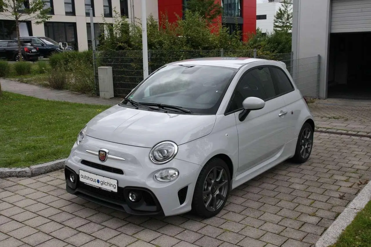 Photo 1 : Abarth 595 2022 Petrol