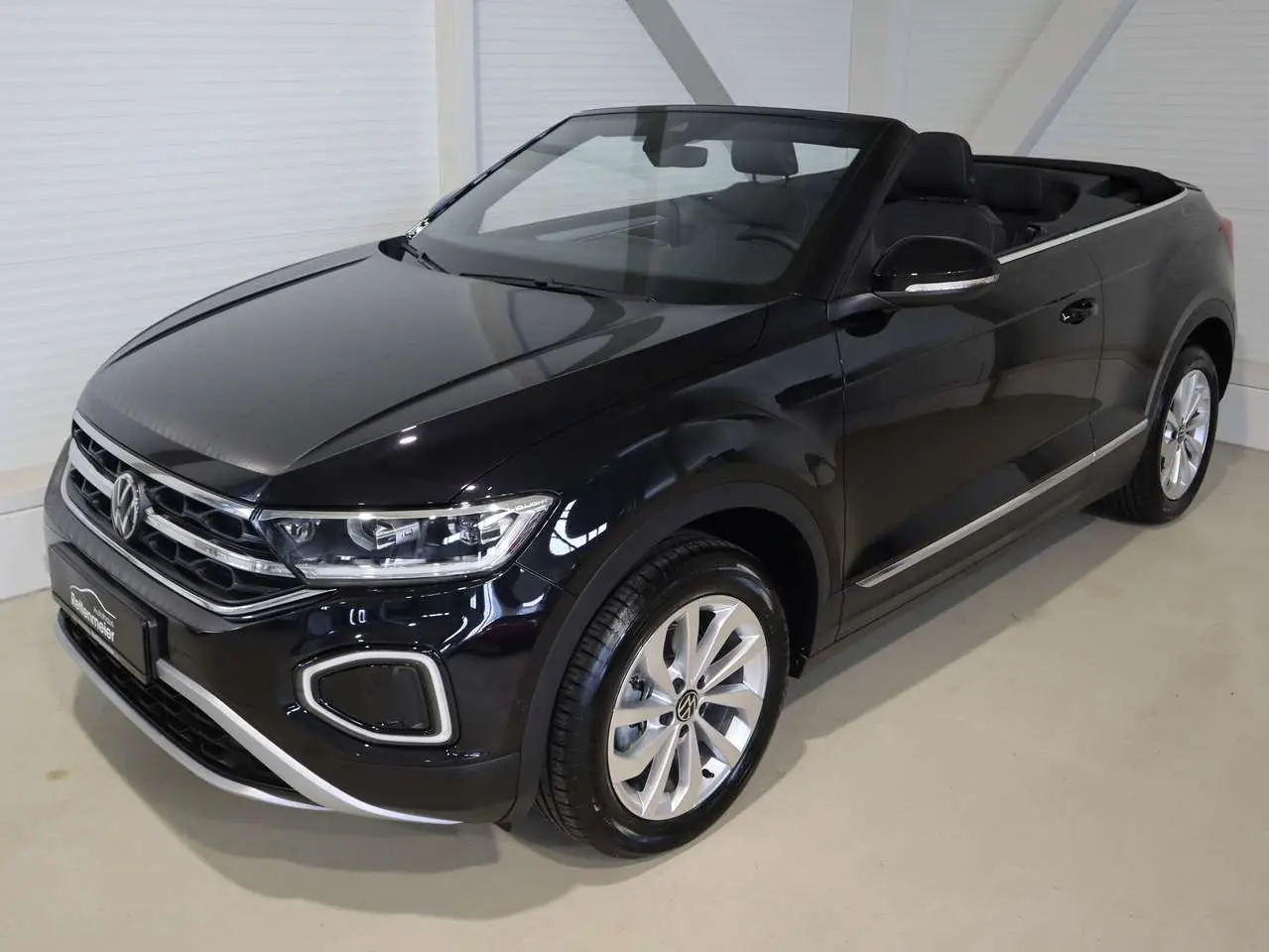 Photo 1 : Volkswagen T-roc 2023 Petrol