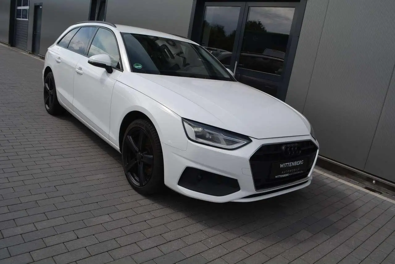 Photo 1 : Audi A4 2019 Diesel