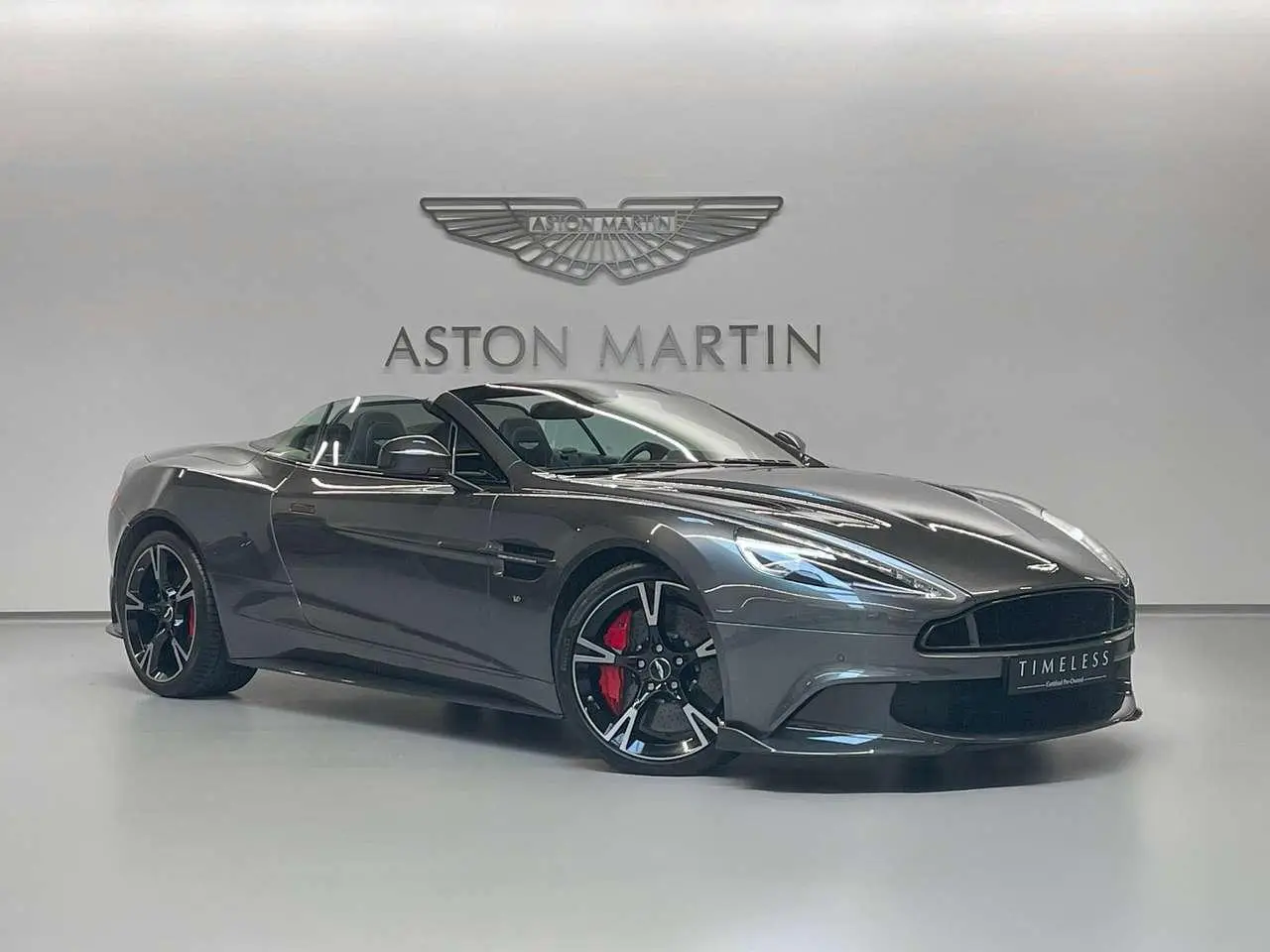 Photo 1 : Aston Martin Vanquish 2017 Essence