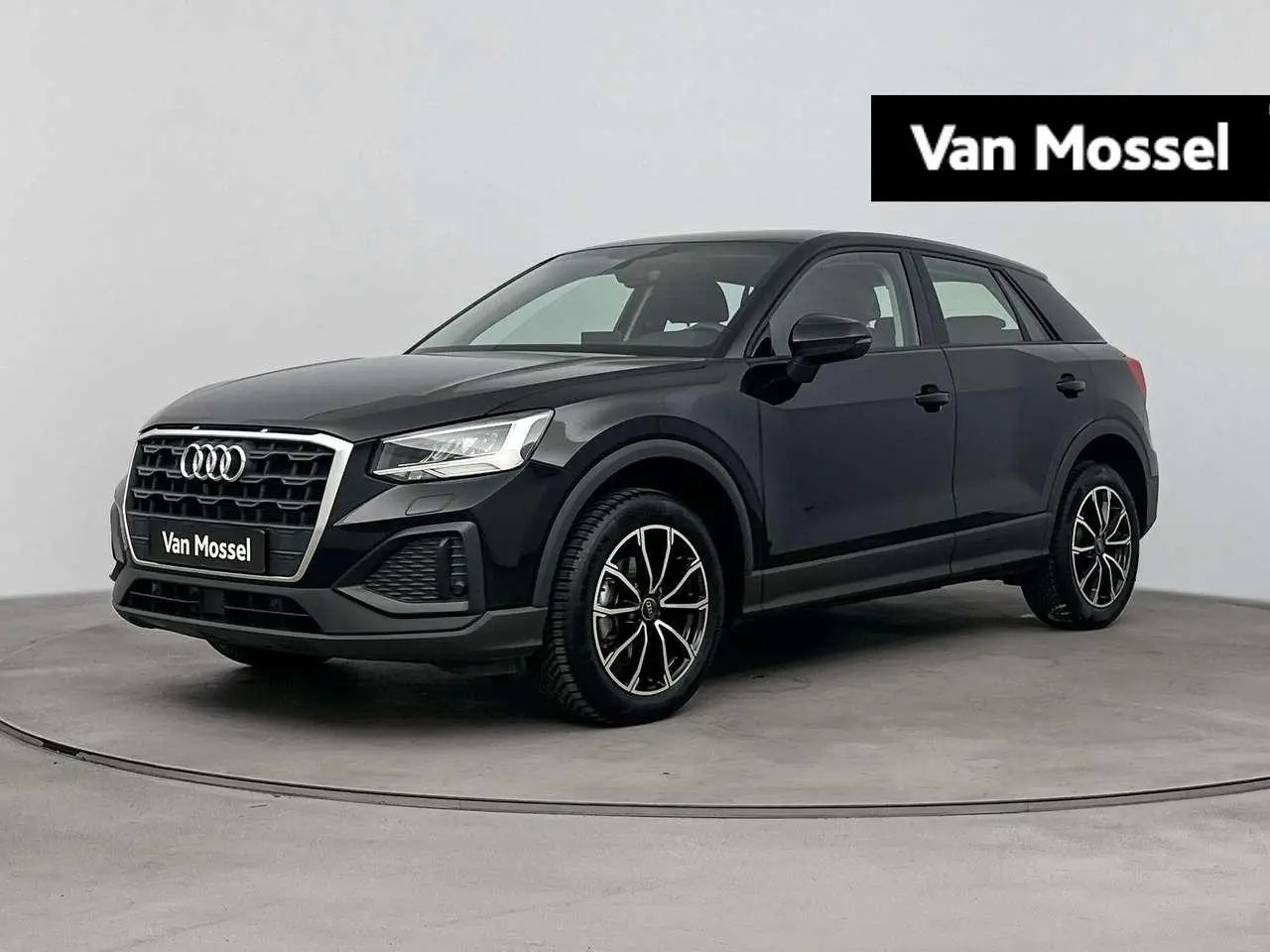 Photo 1 : Audi Q2 2023 Petrol