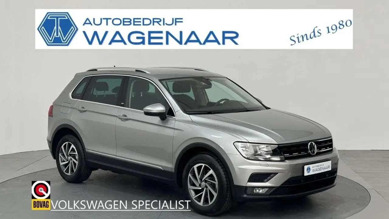 Photo 1 : Volkswagen Tiguan 2018 Essence