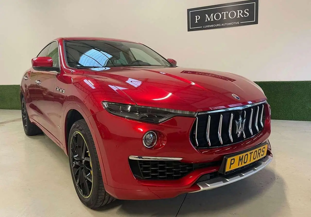 Photo 1 : Maserati Levante 2019 Essence