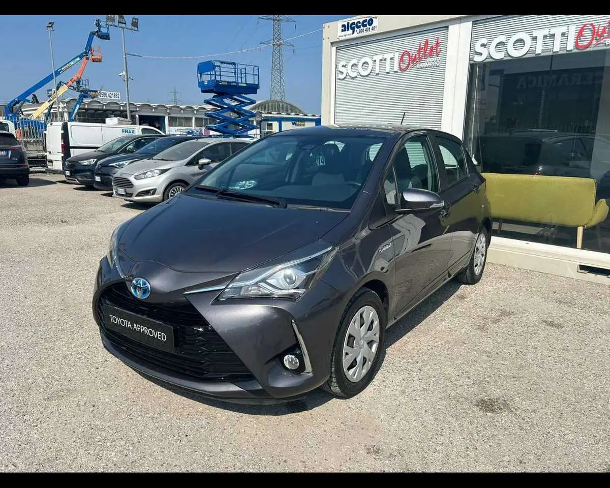 Photo 1 : Toyota Yaris 2019 Hybride