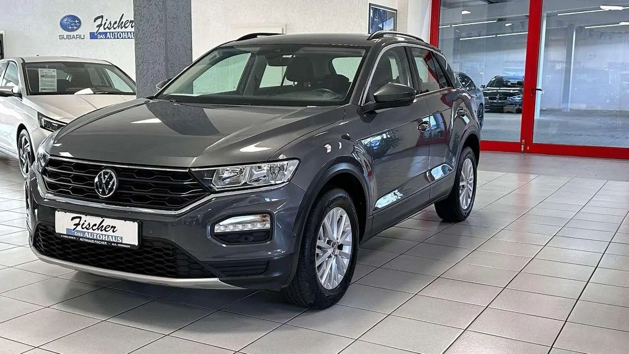 Photo 1 : Volkswagen T-roc 2022 Essence