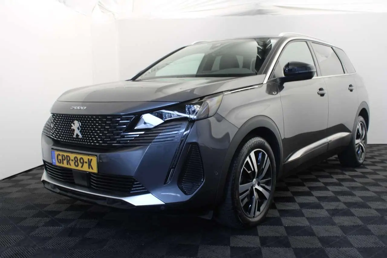 Photo 1 : Peugeot 5008 2021 Petrol