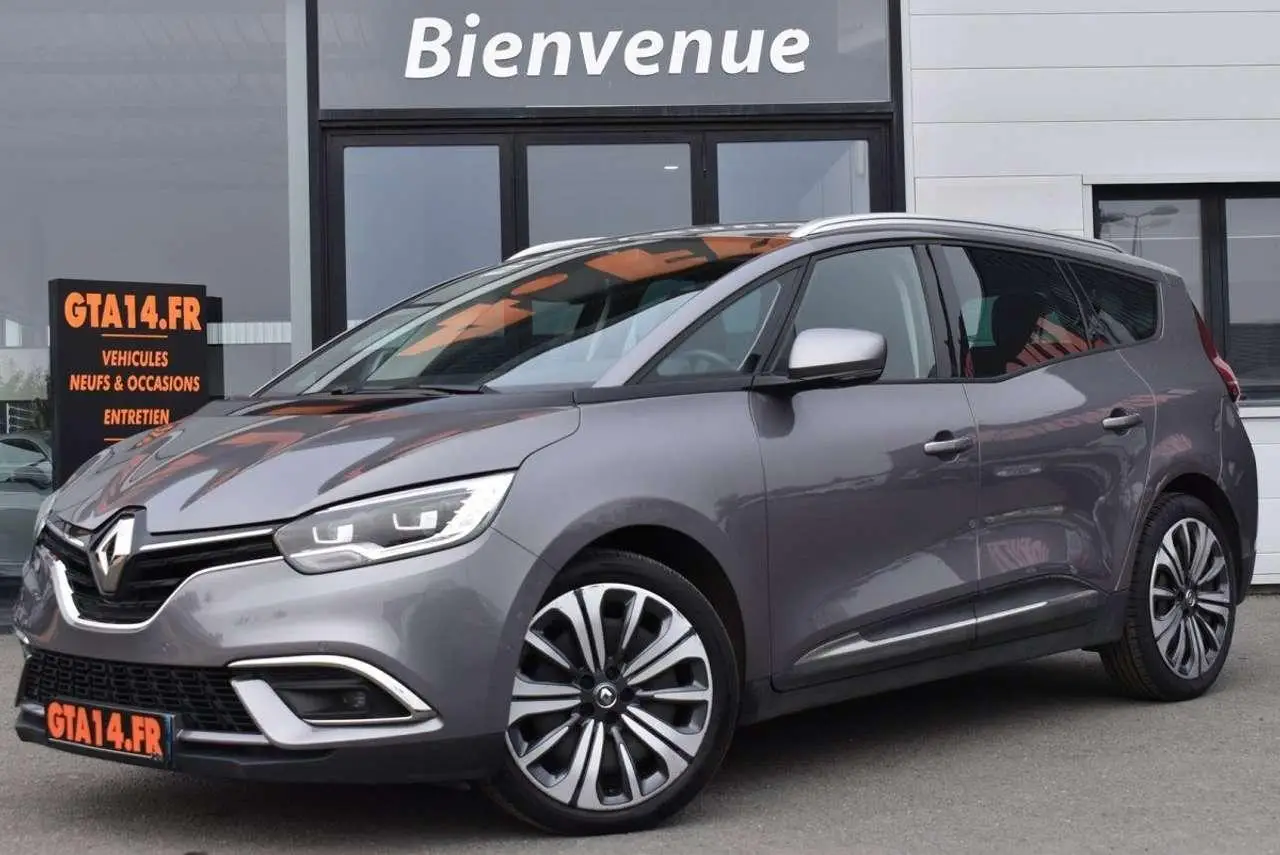 Photo 1 : Renault Grand Scenic 2021 Essence