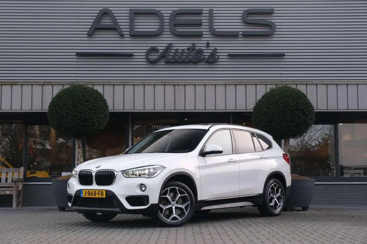 Photo 1 : Bmw X1 2019 Petrol