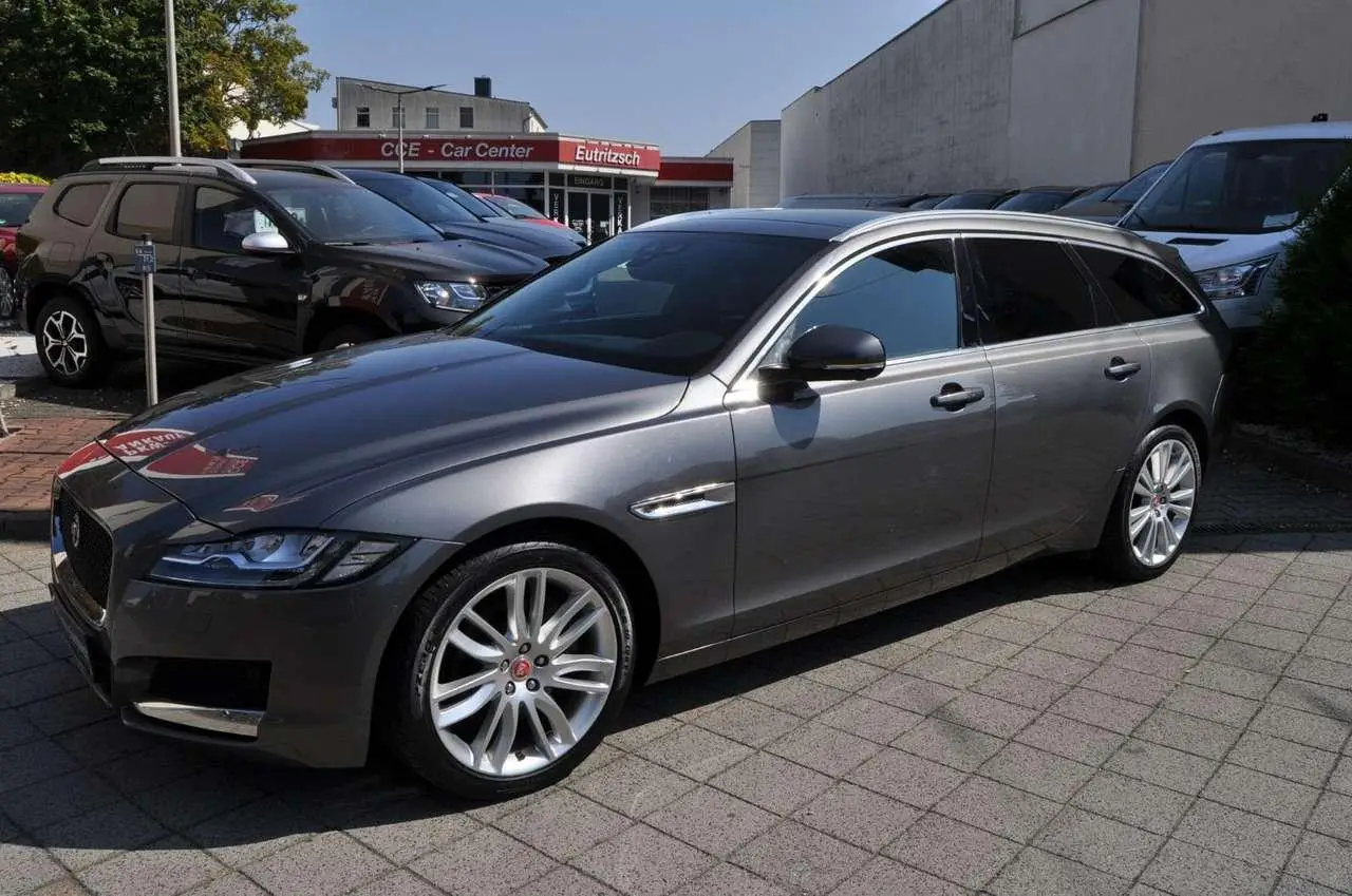 Photo 1 : Jaguar Xf 2018 Diesel