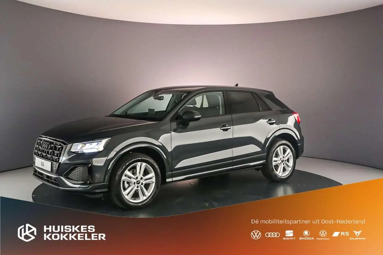 Photo 1 : Audi Q2 2024 Petrol