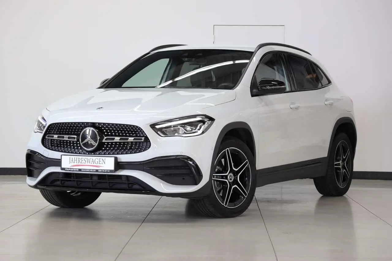 Photo 1 : Mercedes-benz Classe Gla 2022 Hybrid