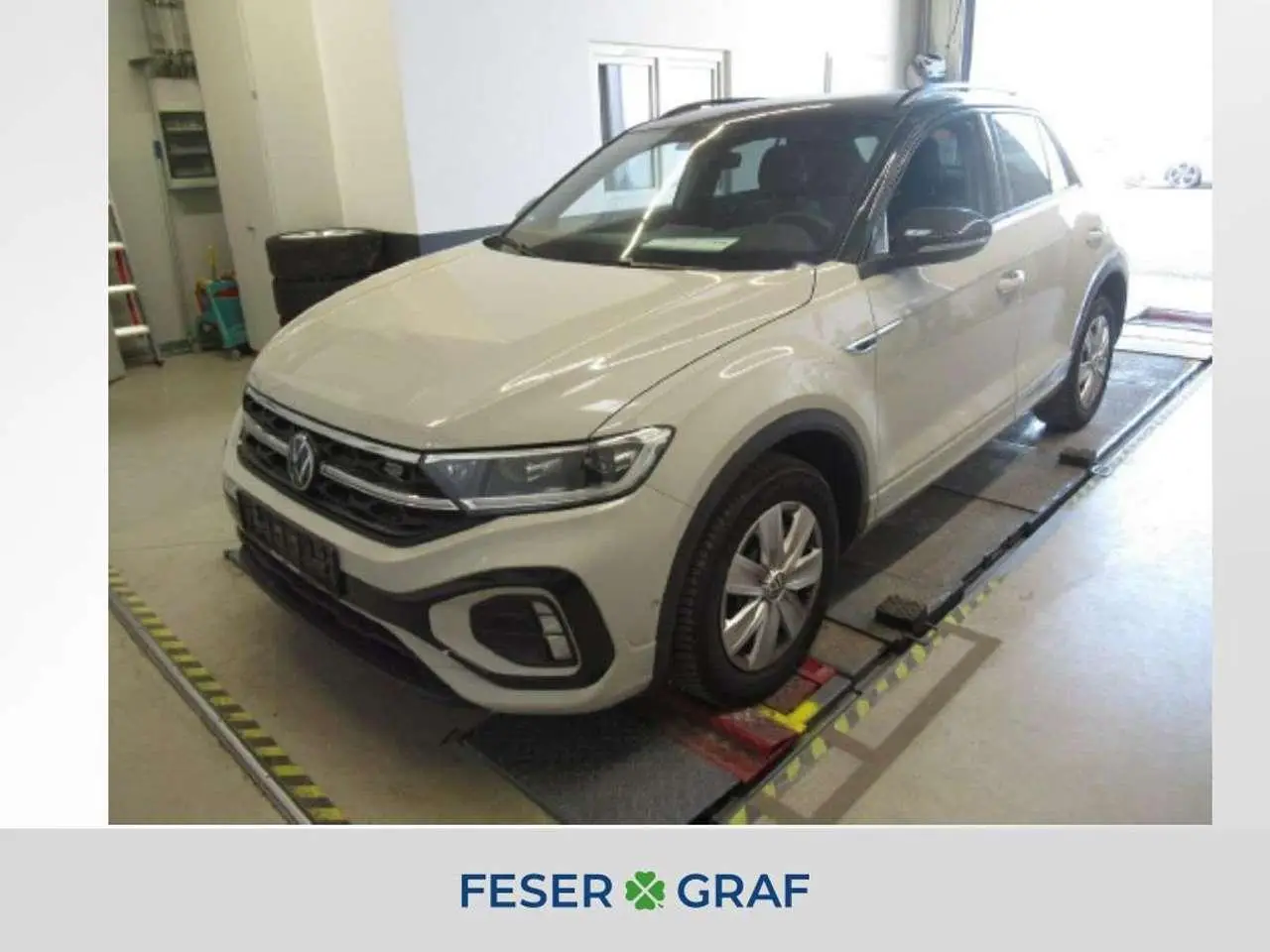 Photo 1 : Volkswagen T-roc 2024 Petrol