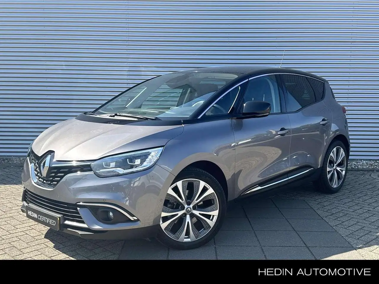 Photo 1 : Renault Scenic 2017 Essence