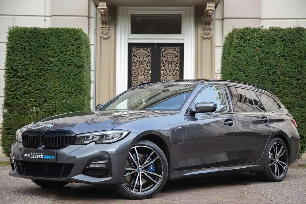 Photo 1 : Bmw Serie 3 2021 Hybrid