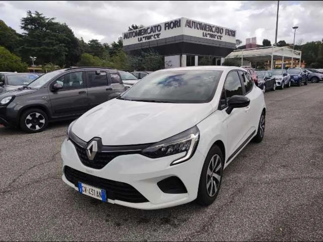 Photo 1 : Renault Clio 2024 Hybrid