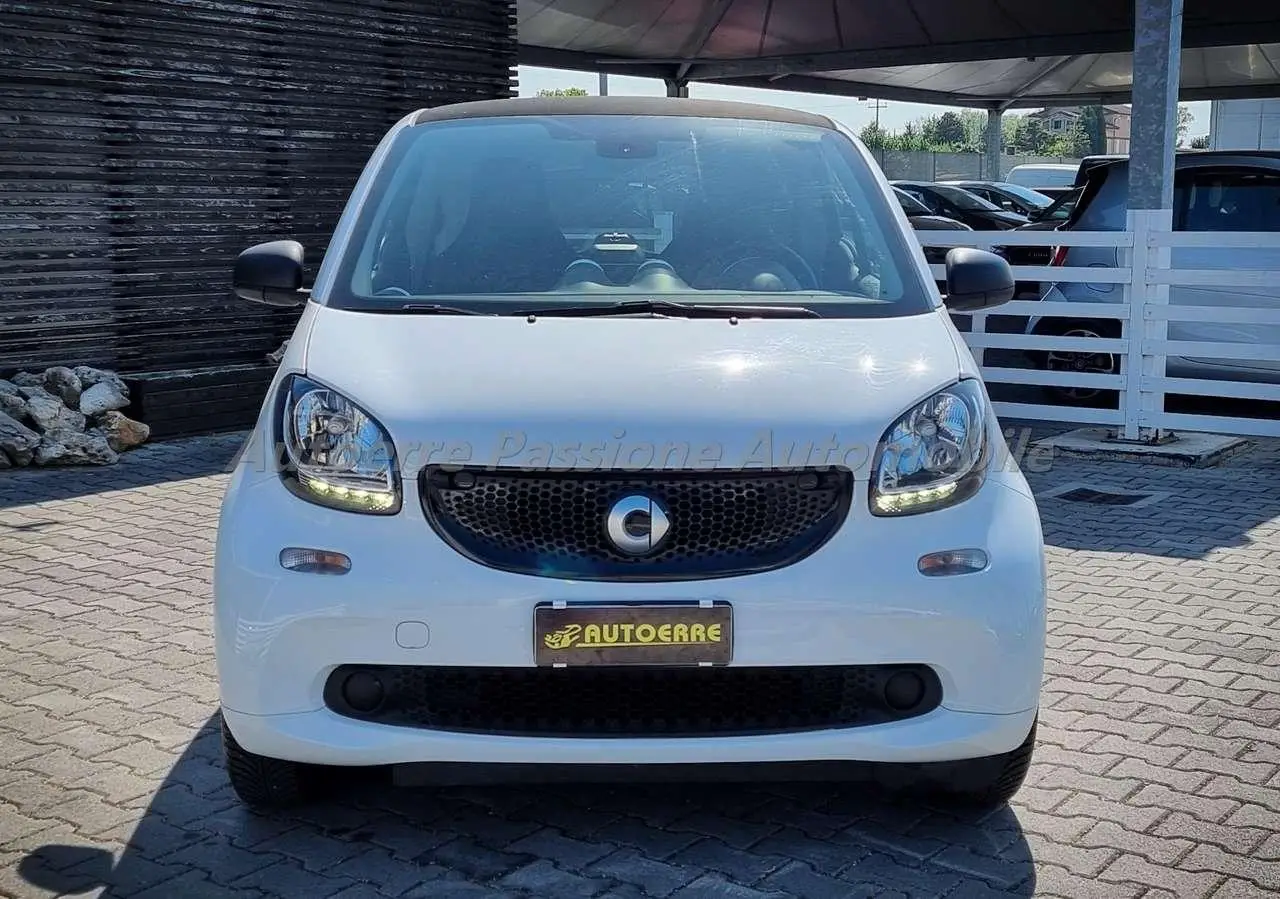 Photo 1 : Smart Fortwo 2019 Essence