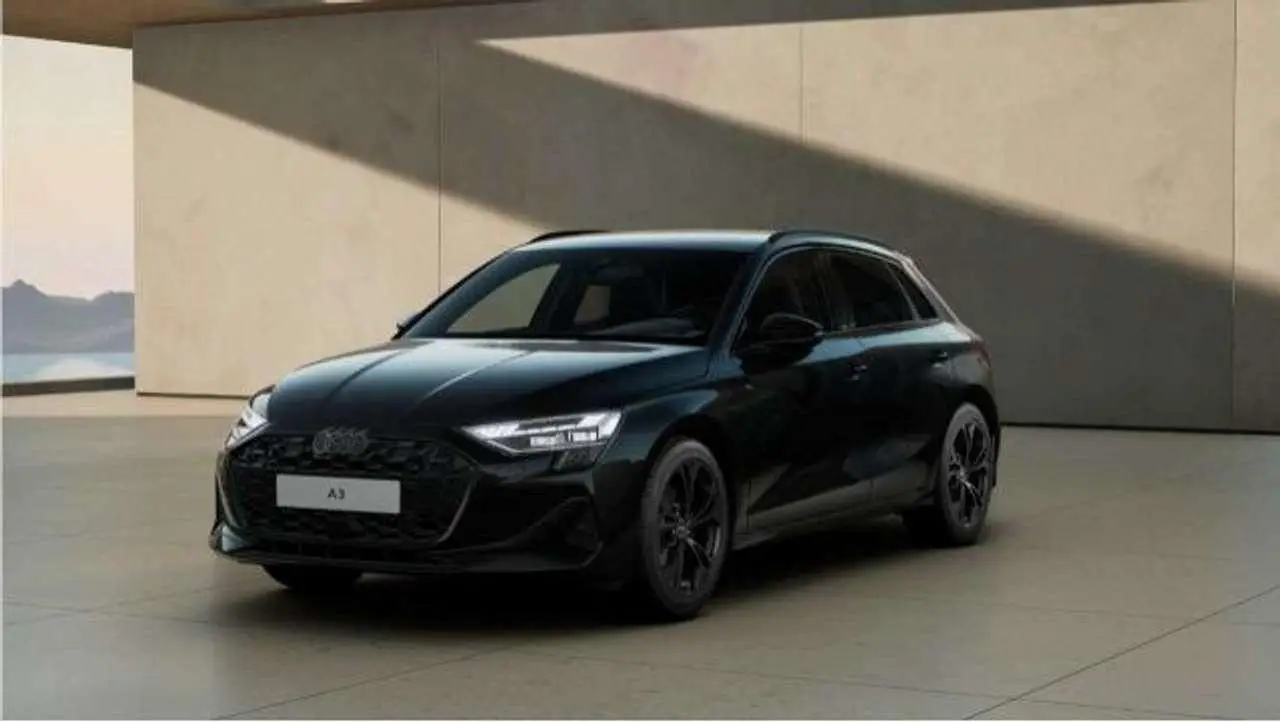 Photo 1 : Audi A3 2024 Petrol