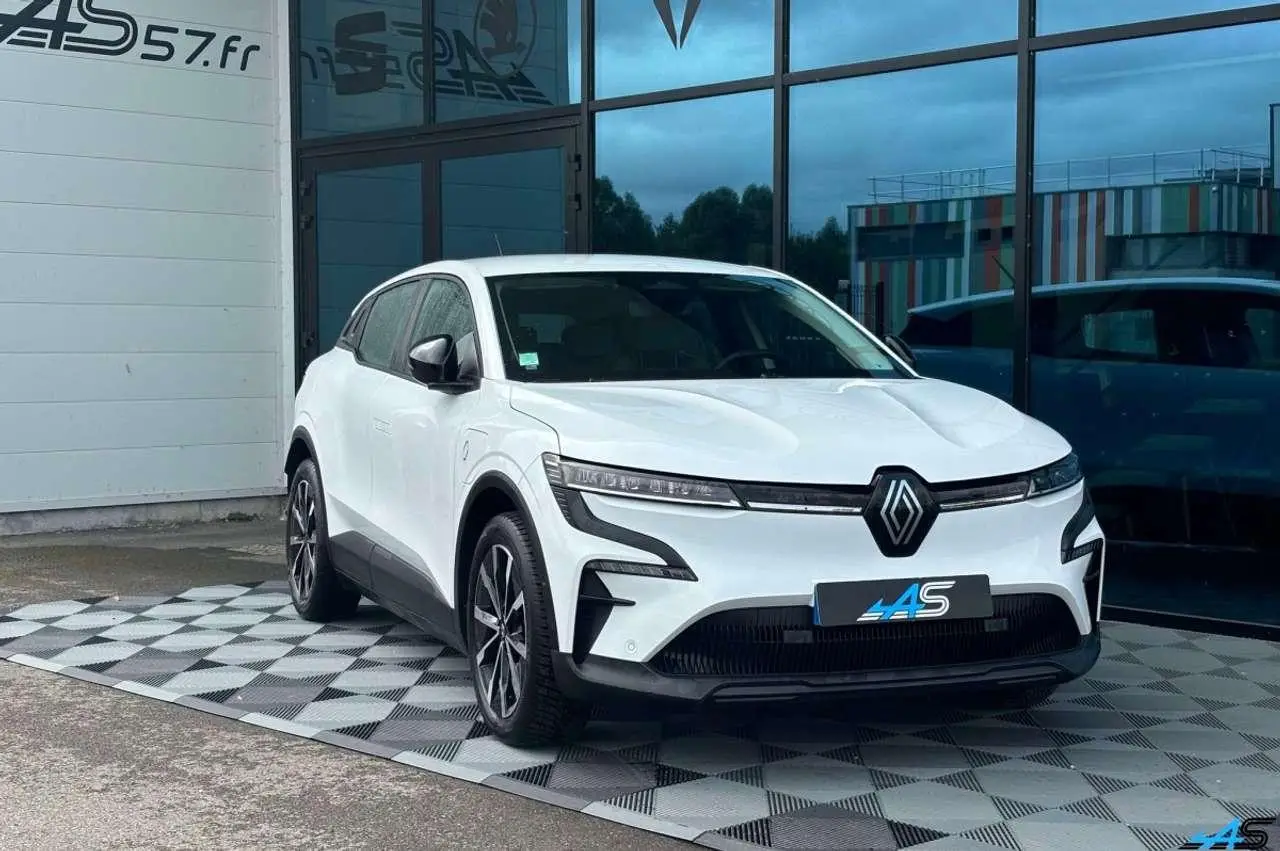 Photo 1 : Renault Megane 2022 Electric