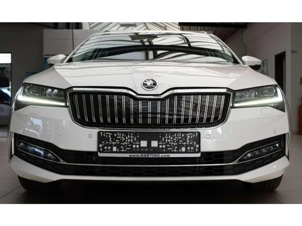 Photo 1 : Skoda Superb 2020 Hybride