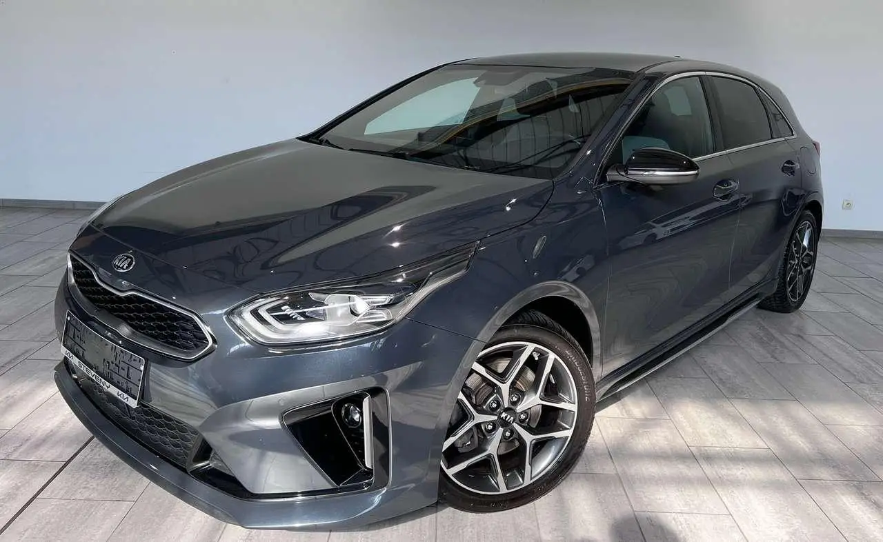 Photo 1 : Kia Ceed 2020 Essence