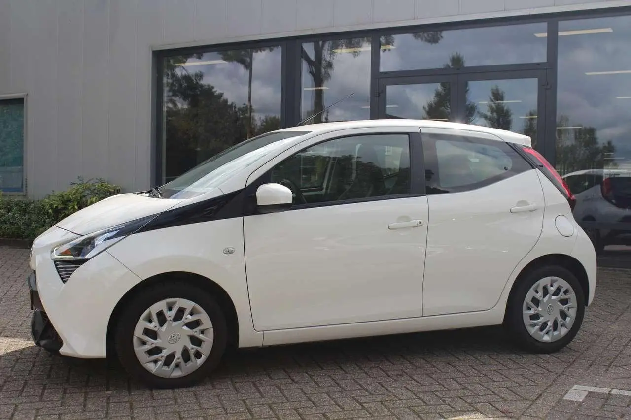 Photo 1 : Toyota Aygo 2019 Essence