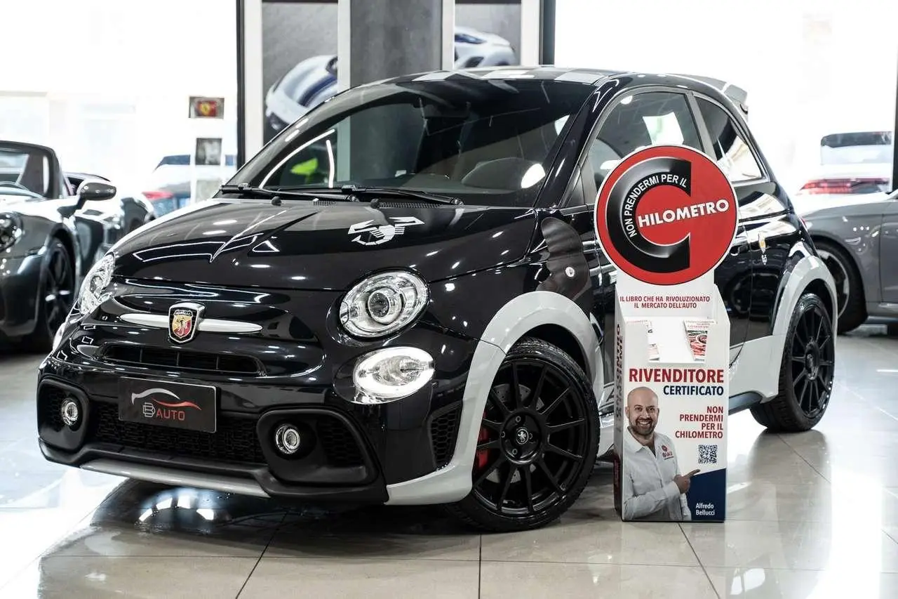 Photo 1 : Abarth 695 2020 Petrol