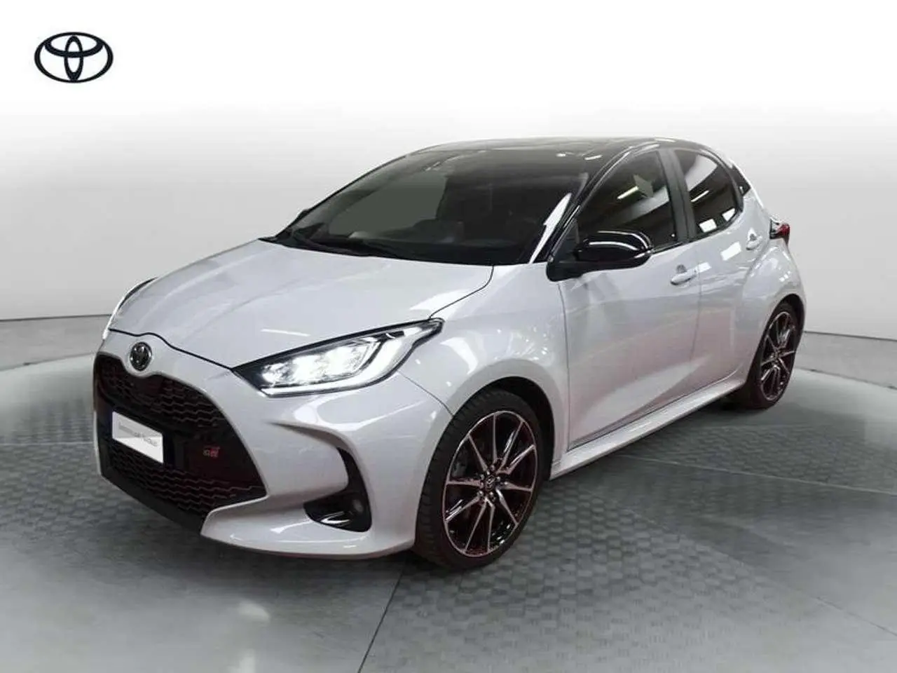 Photo 1 : Toyota Yaris 2022 Hybride