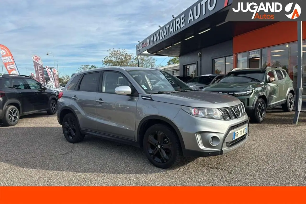 Photo 1 : Suzuki Vitara 2019 Petrol