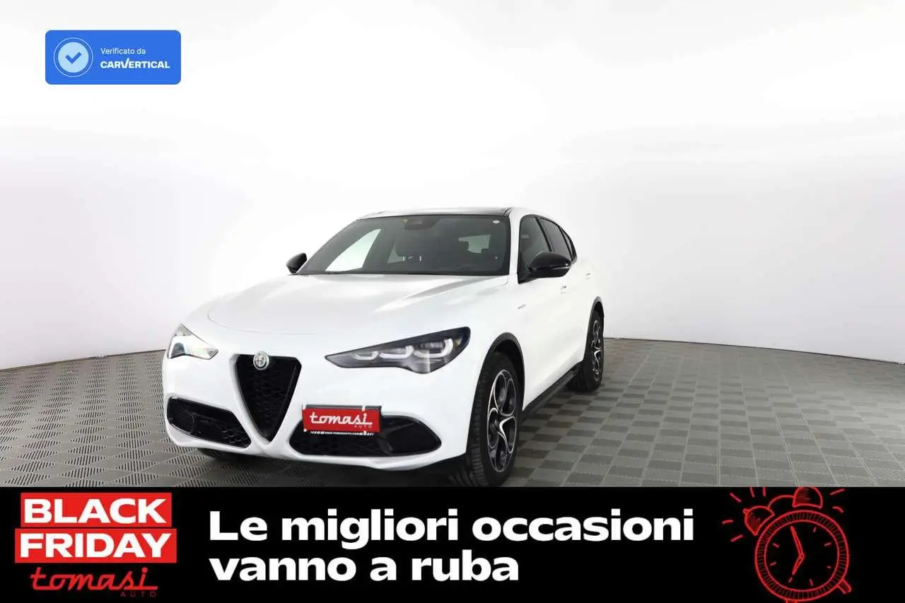 Photo 1 : Alfa Romeo Stelvio 2023 Diesel