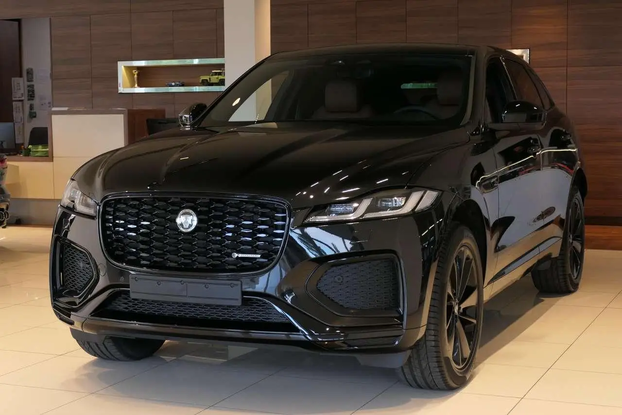 Photo 1 : Jaguar F-pace 2024 Hybride