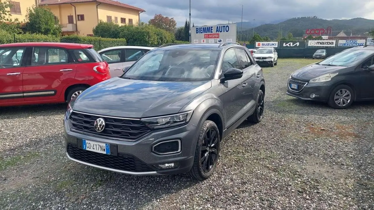 Photo 1 : Volkswagen T-roc 2021 Essence