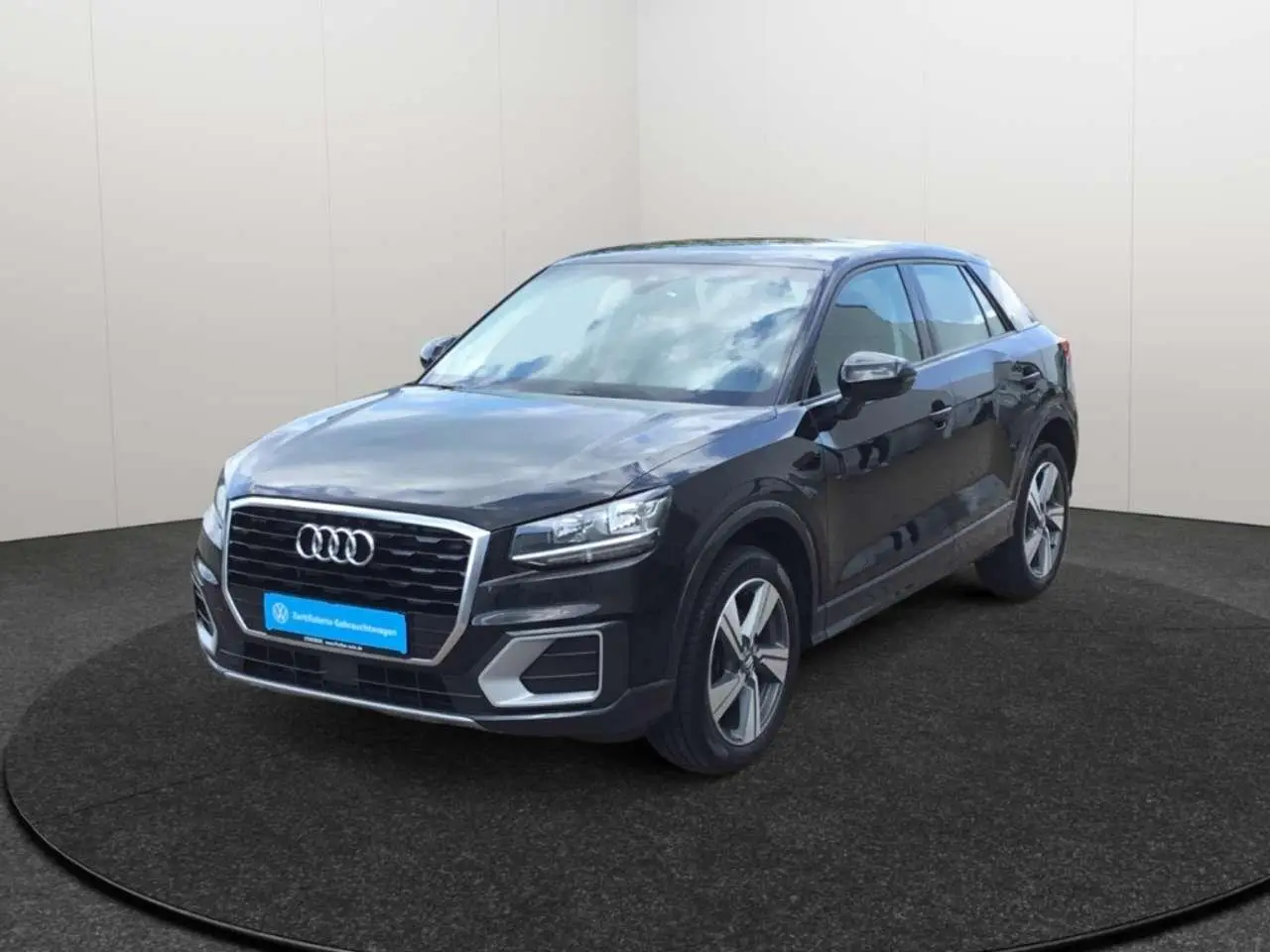 Photo 1 : Audi Q2 2017 Petrol