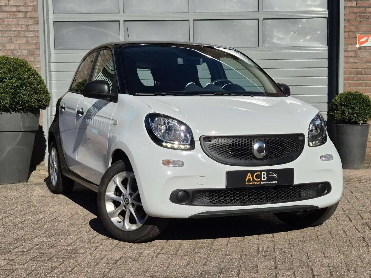 Photo 1 : Smart Forfour 2018 Petrol