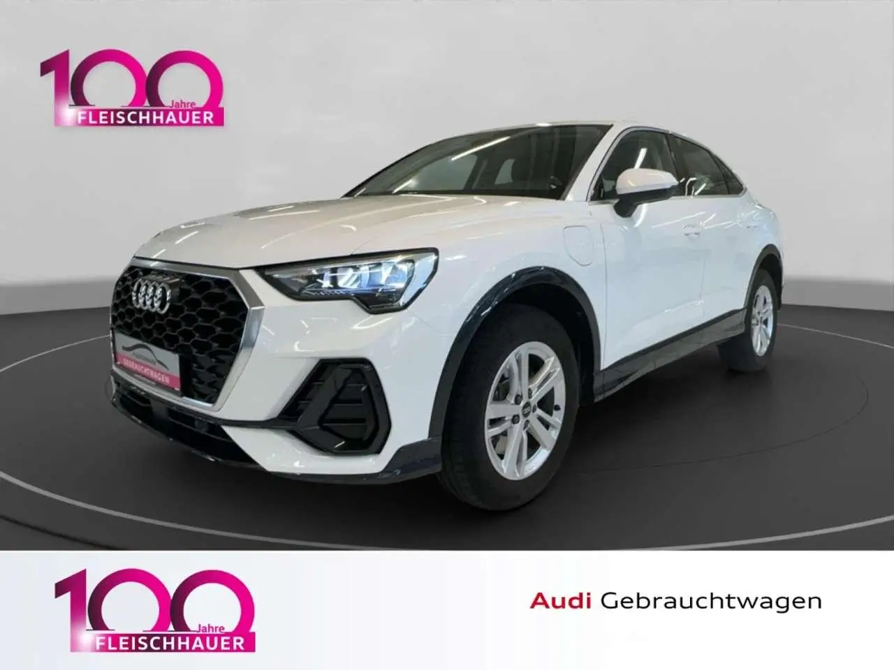 Photo 1 : Audi Q3 2022 Hybrid