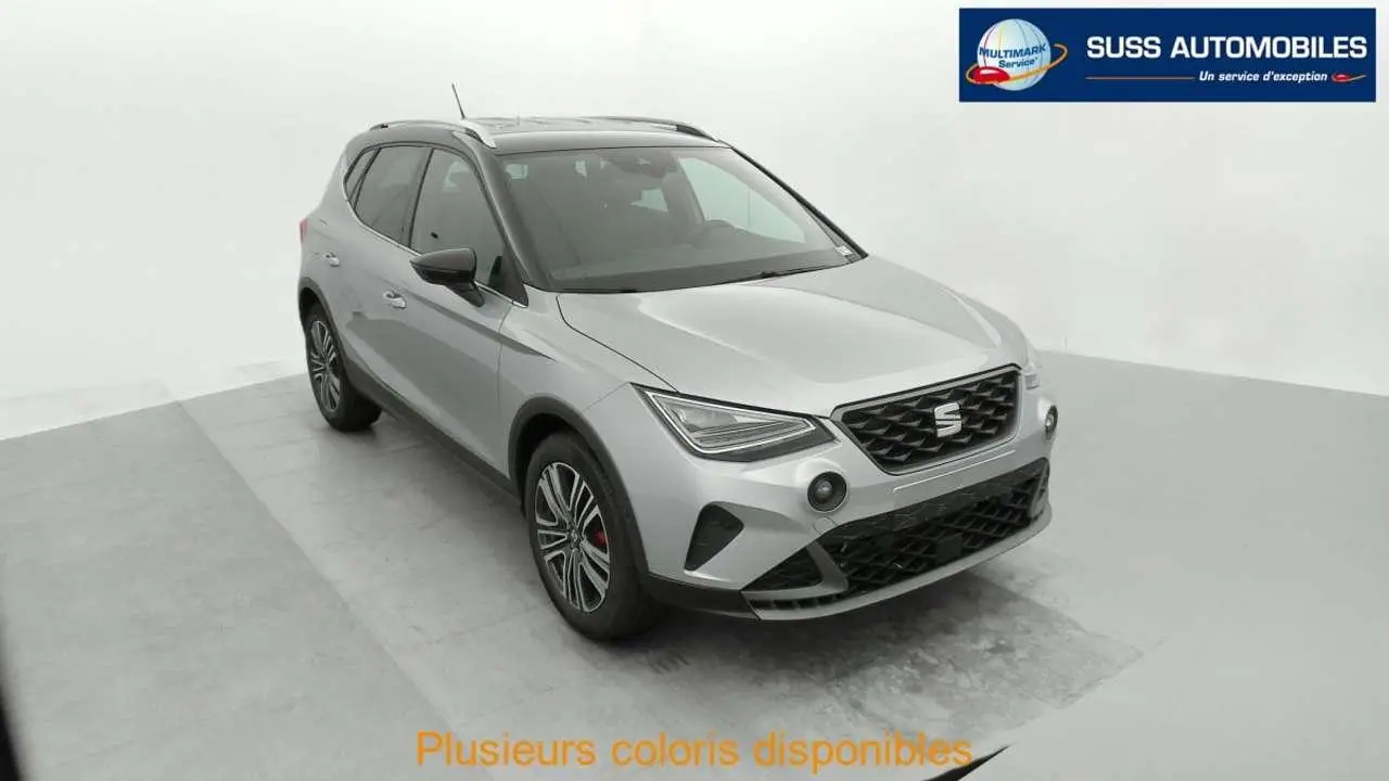 Photo 1 : Seat Arona 2024 Petrol