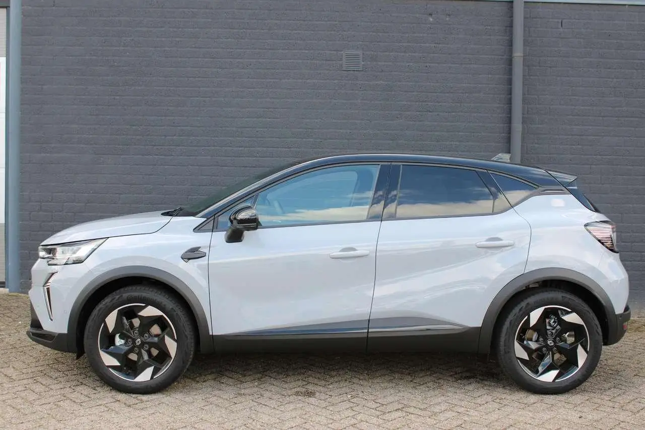 Photo 1 : Renault Captur 2024 Essence