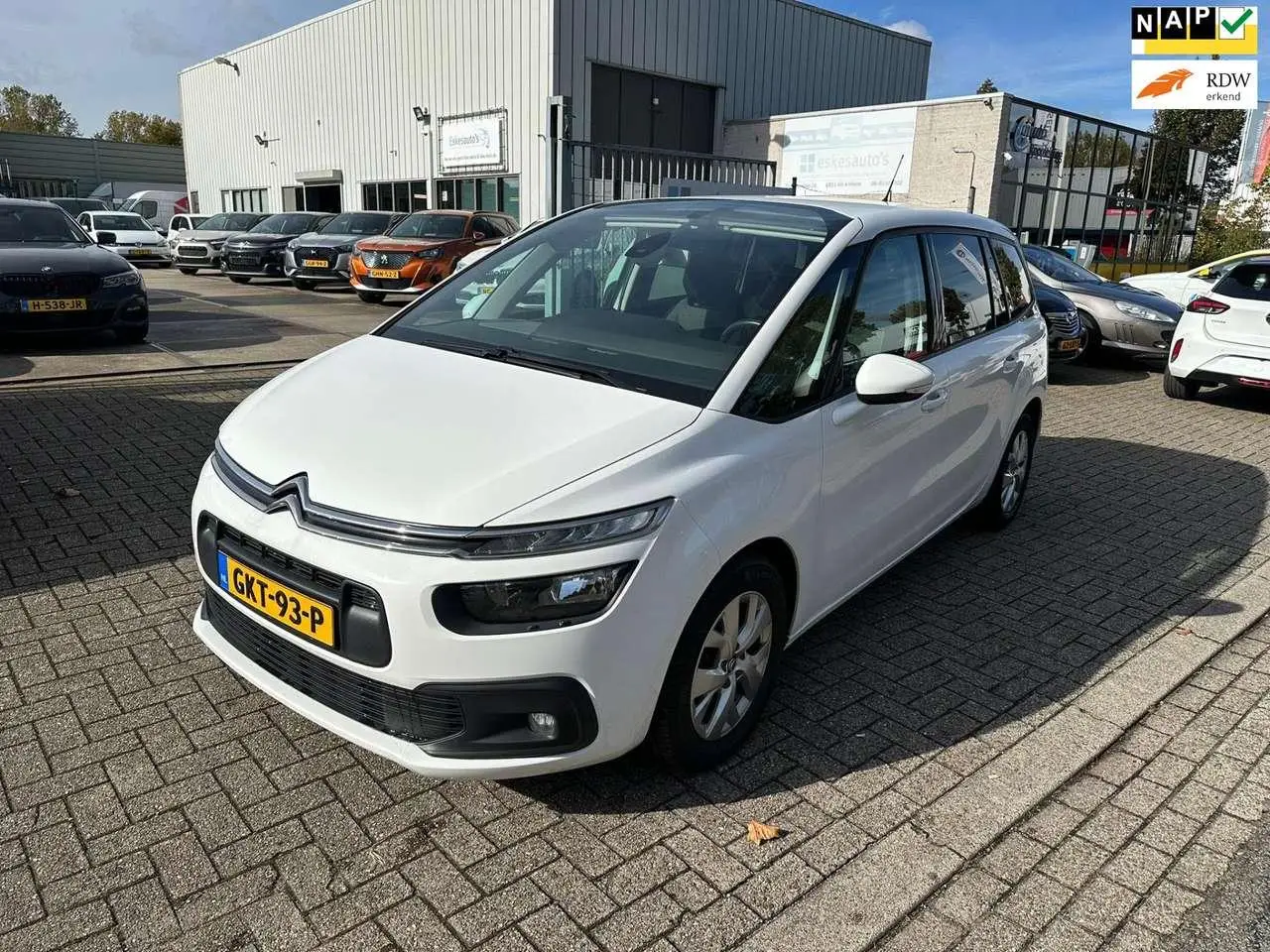 Photo 1 : Citroen C4 2019 Petrol