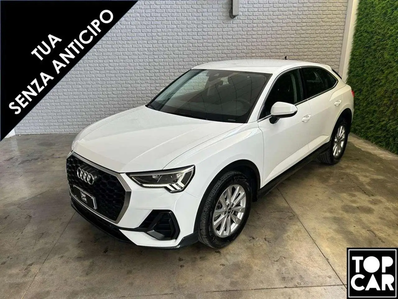 Photo 1 : Audi Q3 2023 Diesel