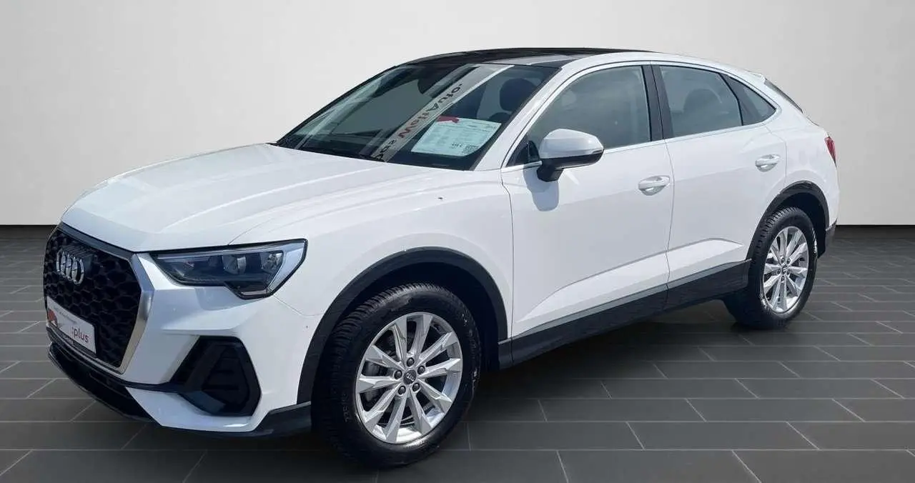 Photo 1 : Audi Q3 2020 Petrol