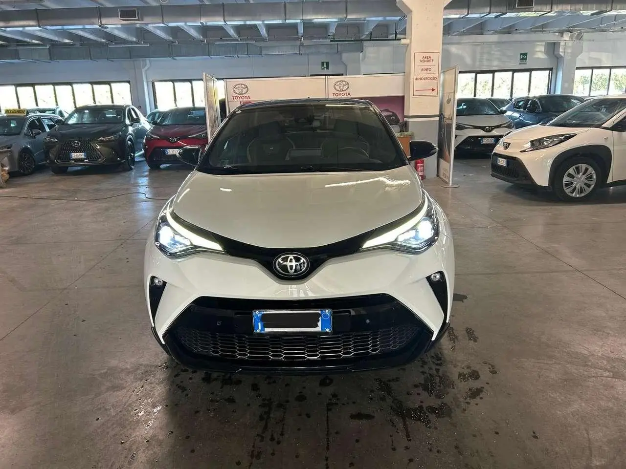 Photo 1 : Toyota C-hr 2021 Hybrid