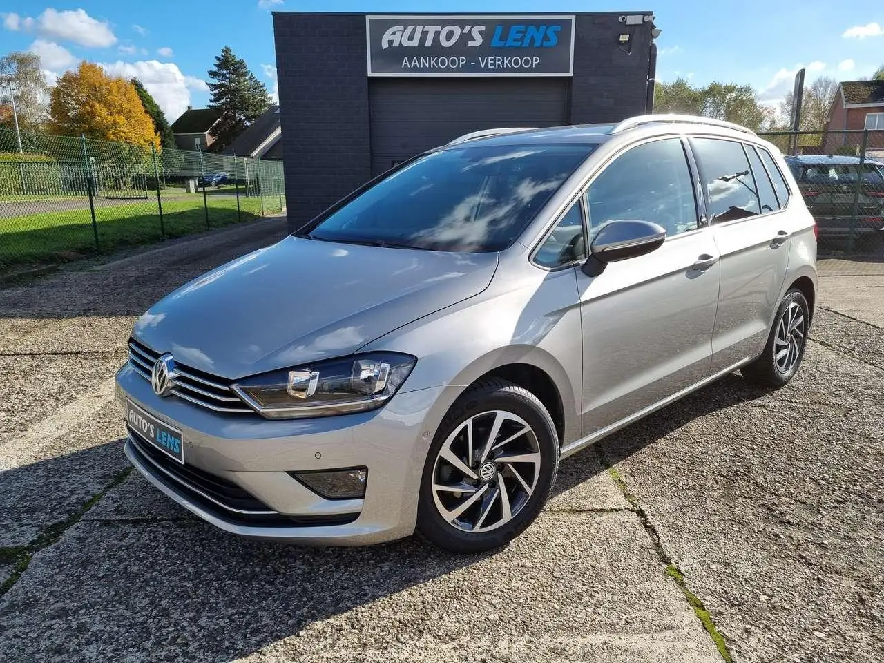 Photo 1 : Volkswagen Golf 2017 Petrol