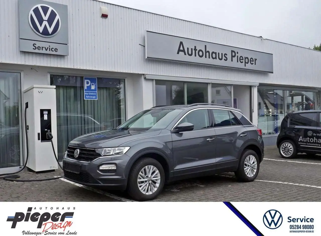 Photo 1 : Volkswagen T-roc 2018 Petrol