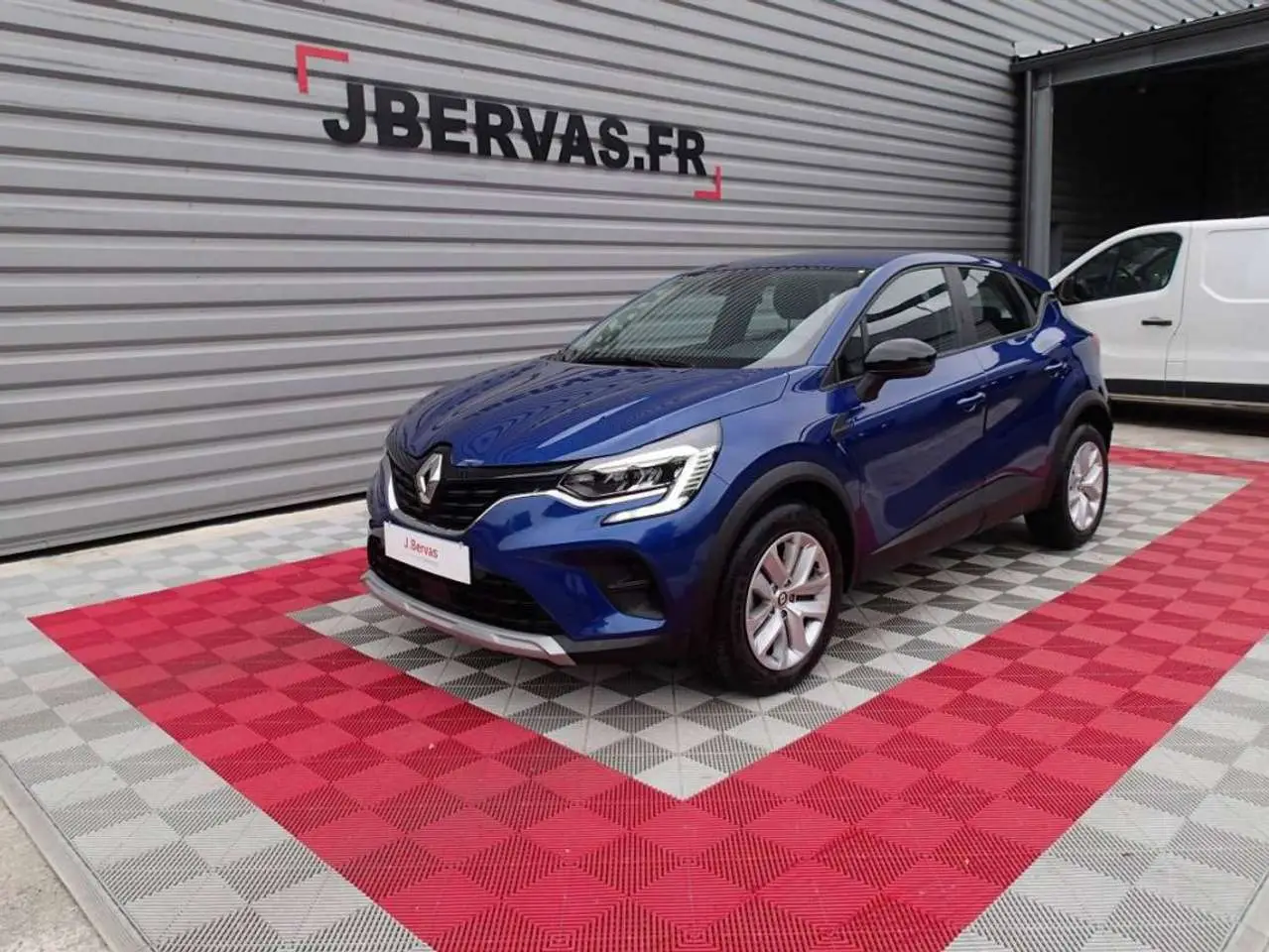 Photo 1 : Renault Captur 2023 Petrol